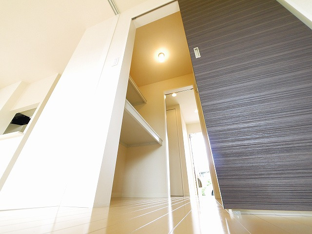 グランディール六条緑町の収納|収納スペース豊富です