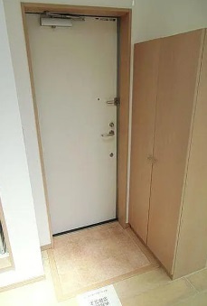 【玄関】 | グロリアスコート