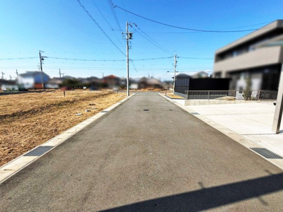【前面道路含む現地写真】 | 鈴鹿市長太旭町６丁目　住宅用地 | 前面道路