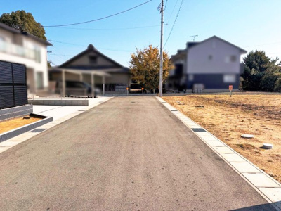 【前面道路含む現地写真】 | 鈴鹿市長太旭町６丁目　住宅用地 | 前面道路