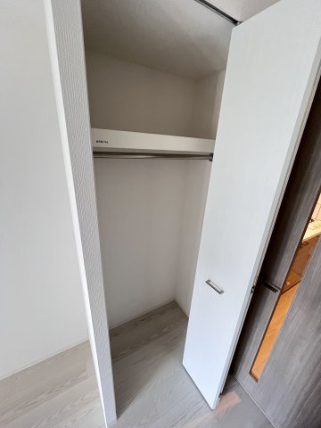 大阪市都島区中野町５丁目の賃貸マンションの収納