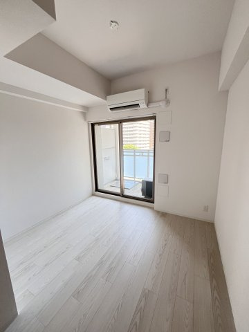 大阪市都島区中野町５丁目の賃貸マンションの居間・リビング