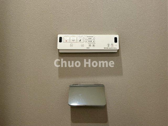 関屋ステーションハイツの内装|【ウォシュレット】清潔に使いたいお手洗いには最適な設備です。もちろんウォームレットも標準装備です。