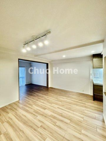 関屋ステーションハイツの居間・リビング|リビング