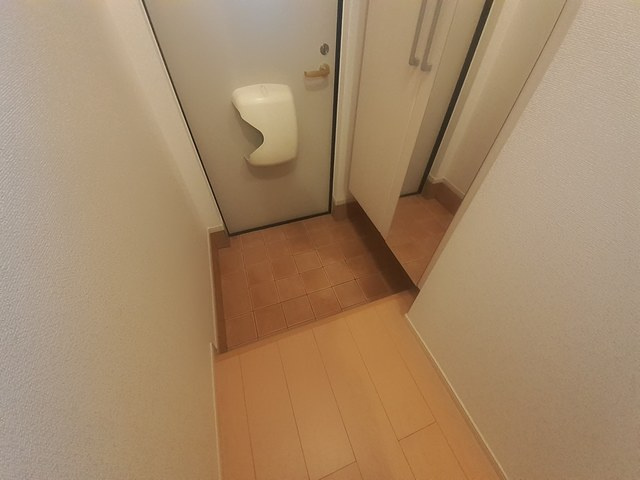 ラフレシール三日市Ⅲの玄関