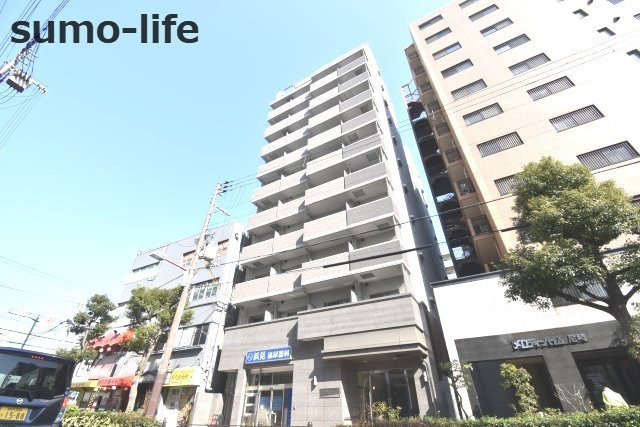 エスキュート尼崎の外観