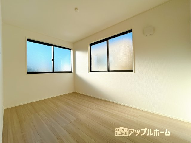 【新築住宅】さいたま市浦和区北浦和三 1期の洋室|3階居室は全室収納あり！たっぷりある収納活用でお部屋もキレイを保てます♪