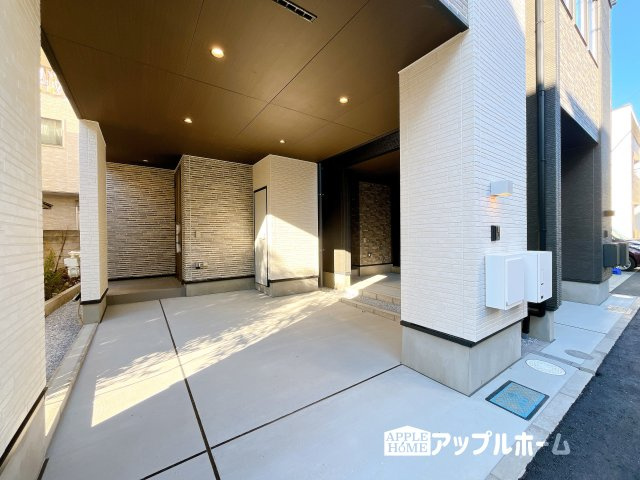 【新築住宅】さいたま市浦和区北浦和三 1期のエントランス|駐車スペース