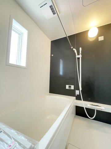 新築戸建・新築建売　いわき市小名浜南富岡第1　小名浜西小・小名浜第一中の浴室|浴室乾燥機付きで雨の日や花粉の時期でも室内干しができるので安心です！