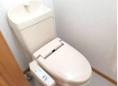 【トイレ】 | ヴィラミニョン | ※同物件・反転タイプの写真