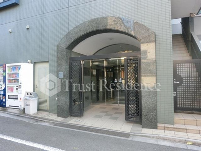 【エントランス】 | ハウス171 | エントランス前