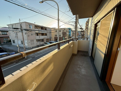 【展望】 | ルミエール日吉 | バルコニーからの眺望です♪2階にあるので人目が気にならないのが嬉しいですよね☆