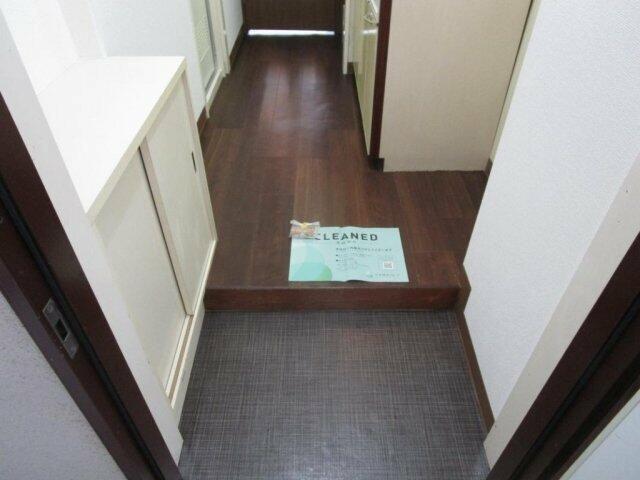 新宿セントビラ永谷の玄関