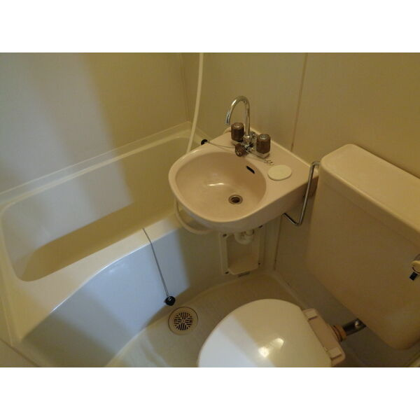 プリンセス今池の浴室