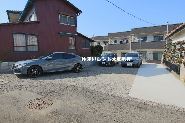 ベルフールの駐車場