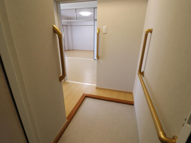 【玄関】