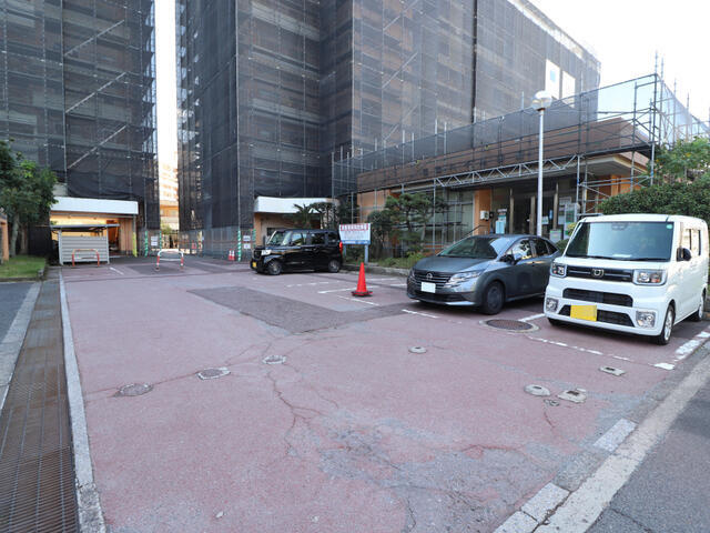【駐車場】