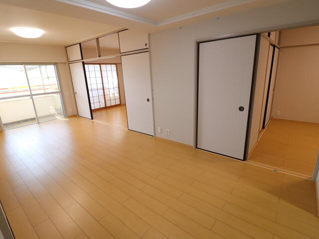 【居間・リビング】