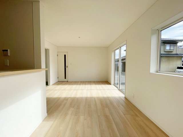 新築戸建・新築建売　いわき市小名浜南富岡第1　小名浜西小・小名浜第一中の居間・リビング