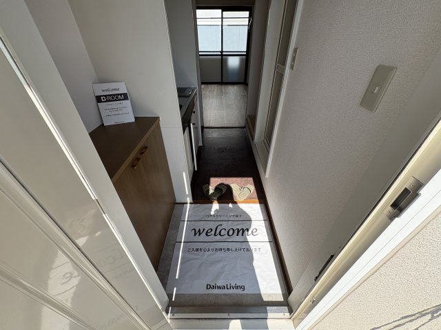 メゾンドアヴニール名谷の玄関