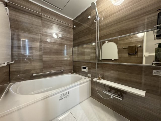 クレアガーデン高須A棟の浴室