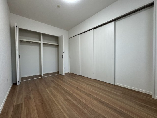 クレアガーデン高須A棟の収納