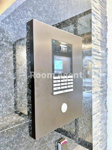 エスリード泉プライムのエントランス