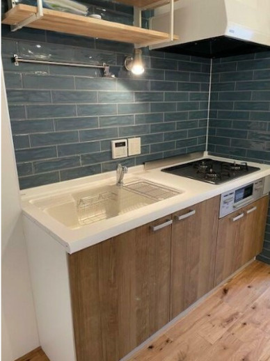 リフィオ三軒茶屋　ネット0　宅配BOX　カウンターキッチンのキッチン