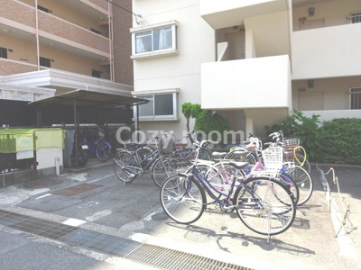 【その他共用部分】 | ハイツ山本 | 自転車置き場