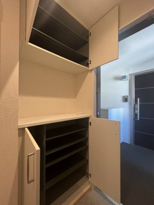 【玄関】 | Relafort Villa【SHM】 | ※別部屋参考写真