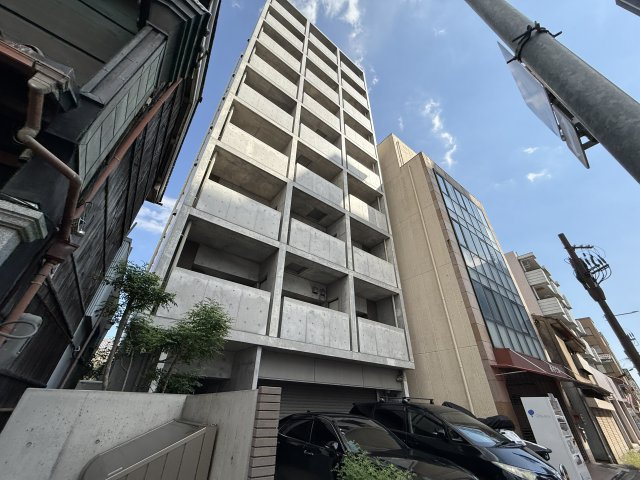 Ritz　SQUARE　Gran　Qbeの外観