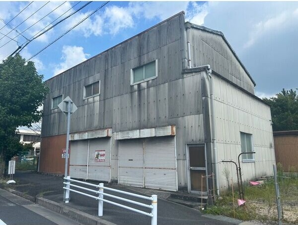みよし町上貸倉庫