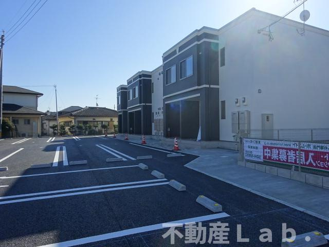 フォレスト御幸の駐車場