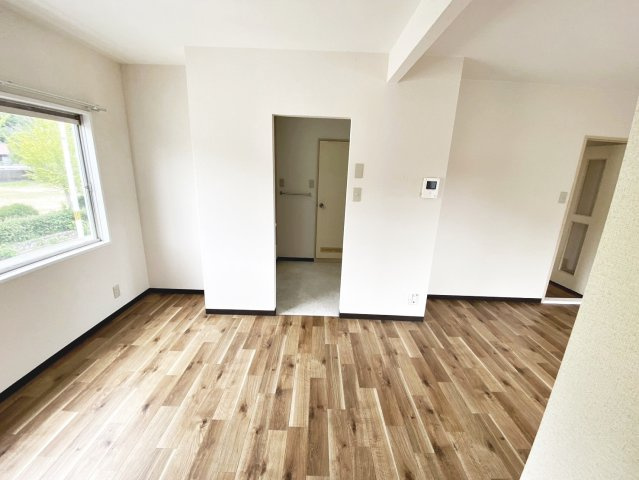 OBハイツの居間・リビング