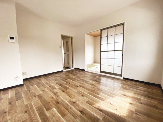 OBハイツの居間・リビング