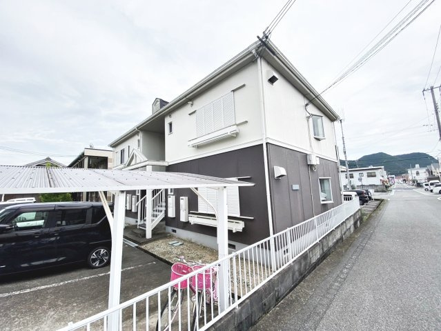 OBハイツのエントランス