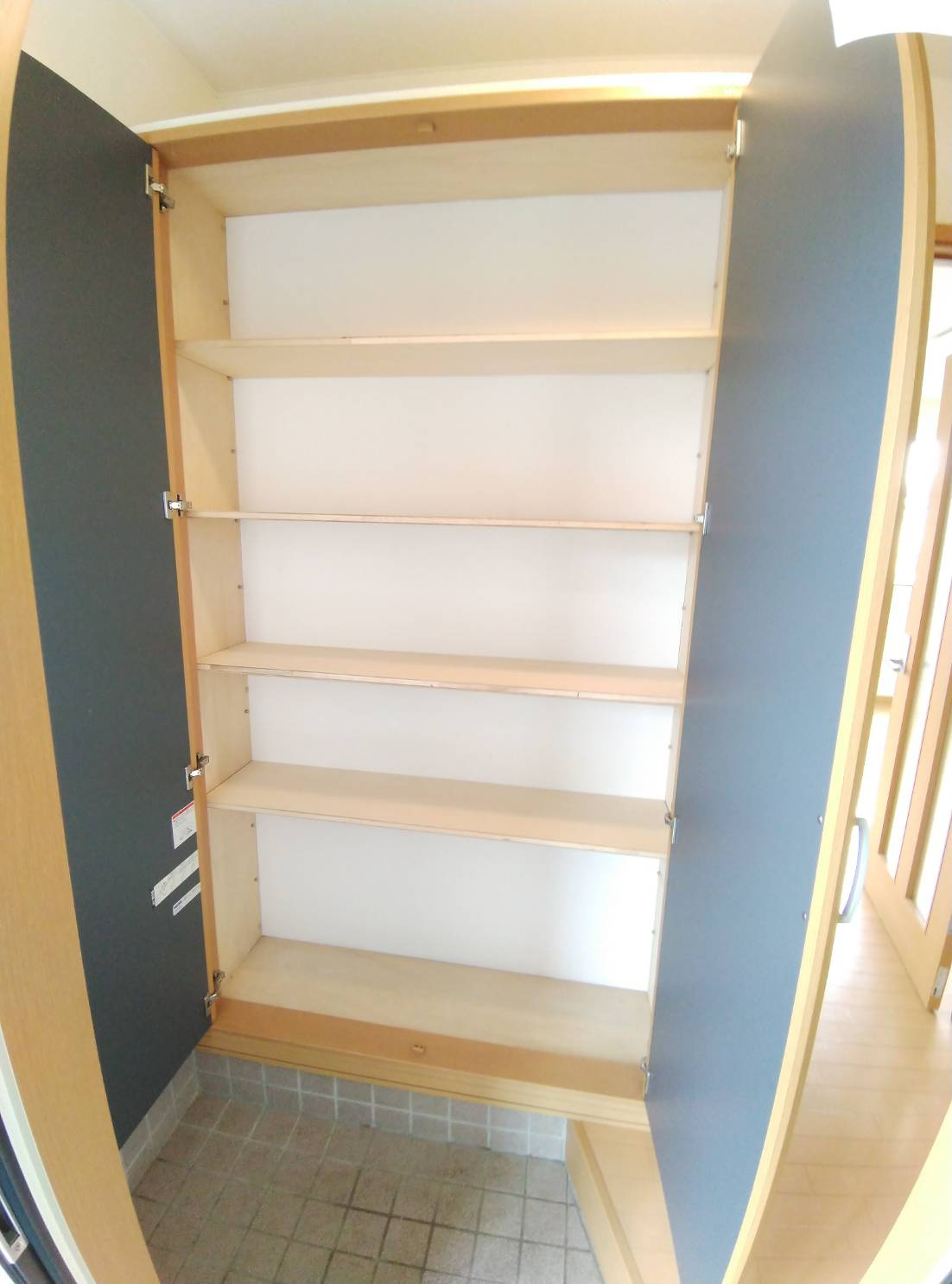 ビラ文苑7号館の収納