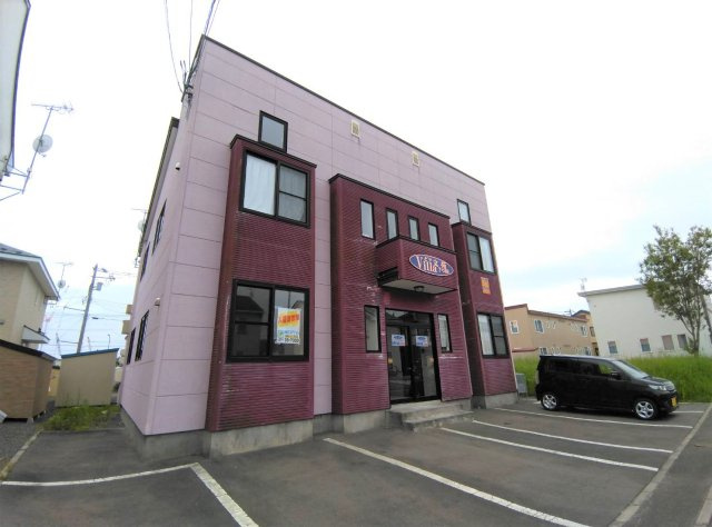 ビラ文苑7号館の駐車場