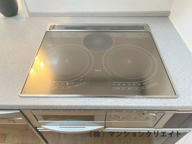 ドゥウエル文京のキッチン|対面式のカウンターキッチン