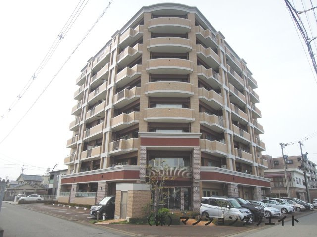 ドゥウエル文京の発電・温水設備|浴室内の給湯パネル