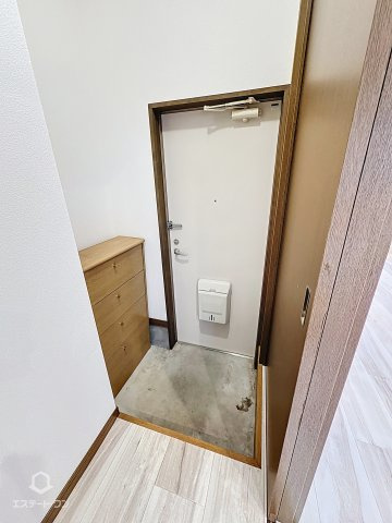 つばさハイツの玄関