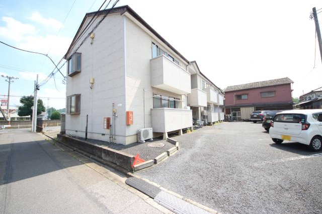 つばさハイツの駐車場