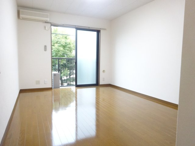 アムール末成の寝室