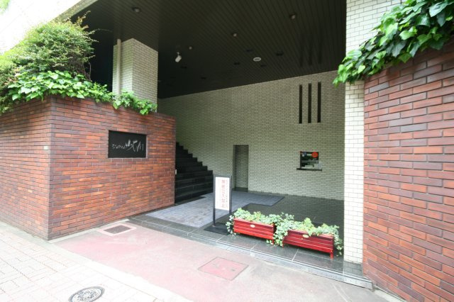 【エントランス】