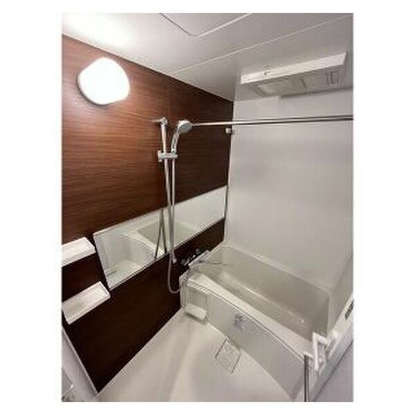 スプランディッド新大阪EASTの浴室