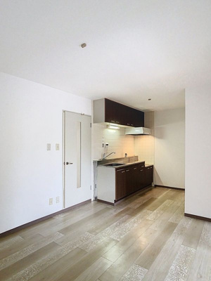 【居間・リビング】 | ７０２泉ヶ丘