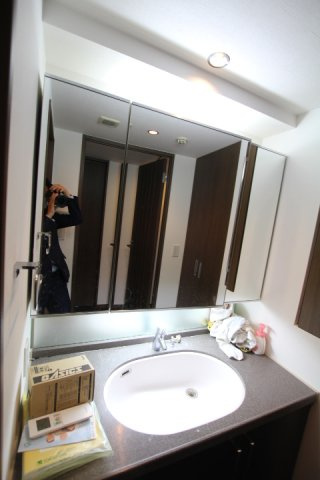【洗面所】