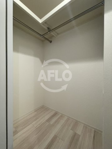 アドバンス難波ラシュレの収納|アドバンス難波ラシュレ　ウォークインクローゼット