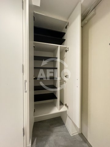 アドバンス難波ラシュレの内装|アドバンス難波ラシュレ　シューズクローゼット