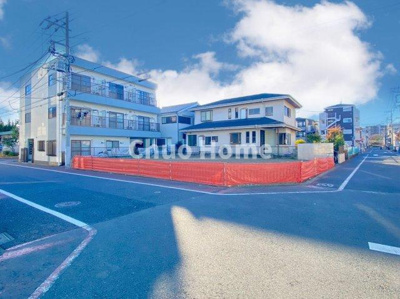 【外観】 | 足立区大谷田4丁目新築分譲住宅 | 太陽光発電搭載住宅・長期優良住宅・耐震+制震ダンパー・設計住宅性能評価・建設住宅性能評価書取得物件ですのでご購入後も安心して暮らせます